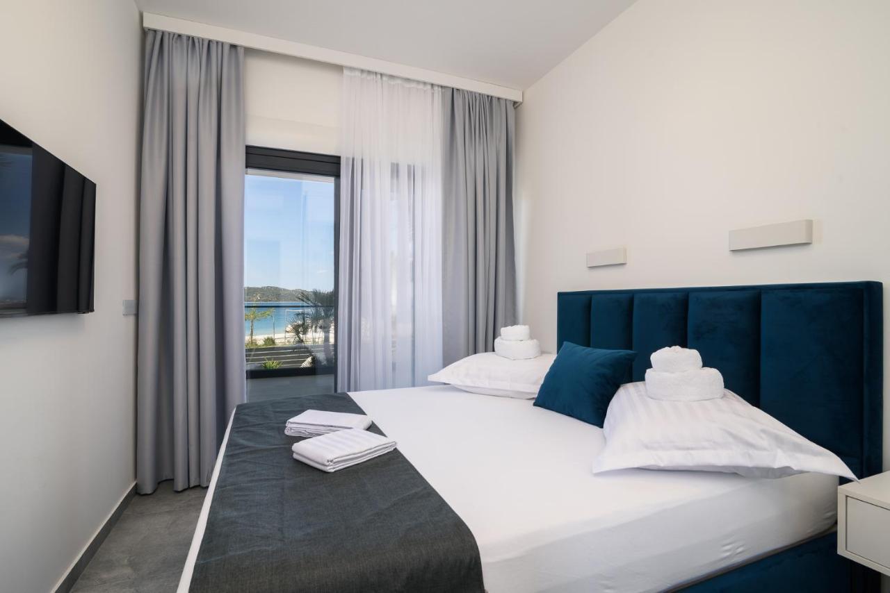 Palm Springs Lägenhet Trogir Exteriör bild