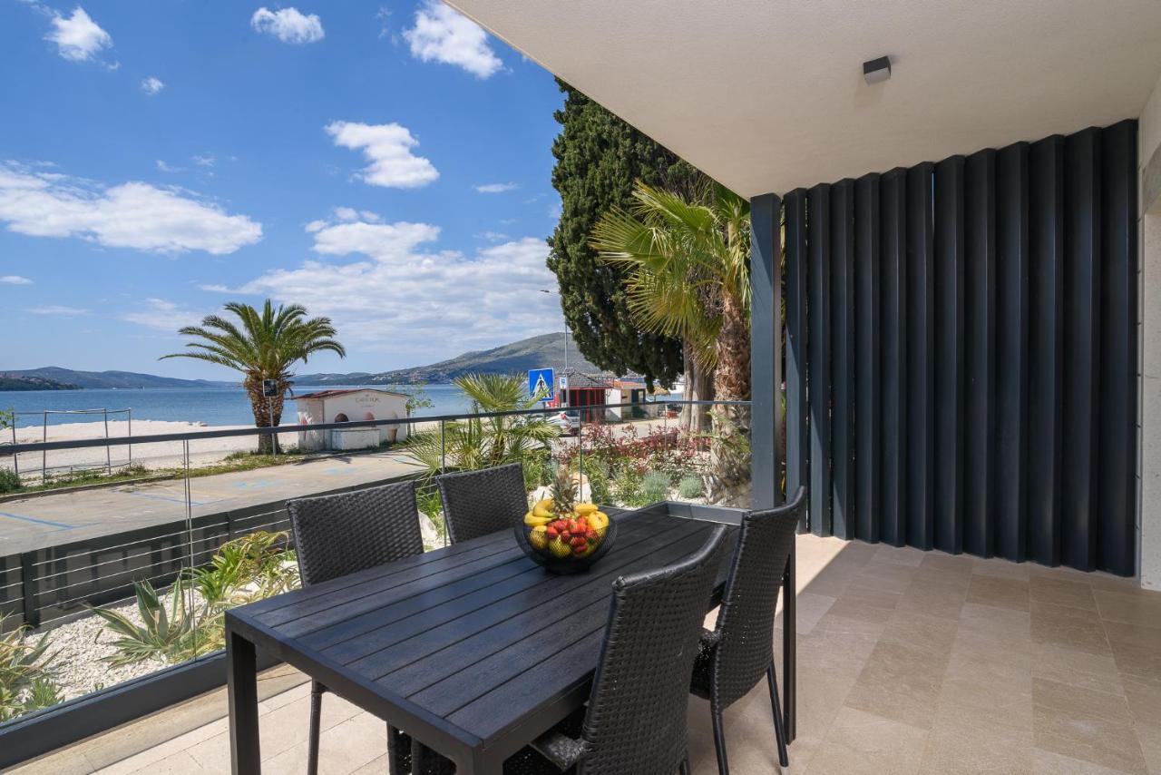 Palm Springs Lägenhet Trogir Exteriör bild
