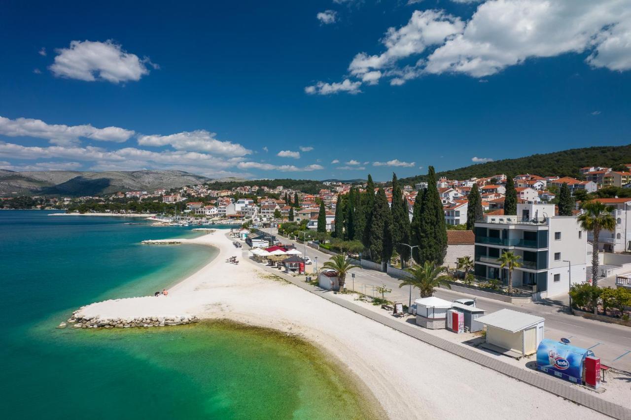 Palm Springs Lägenhet Trogir Exteriör bild